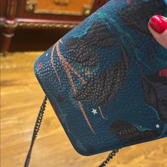 Fiorelli print Crossbody logo bag - Picture 7 of 13